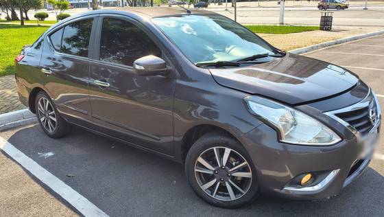 NISSAN VERSA 1.6 16V FLEXSTART UNIQUE 4P XTRONIC